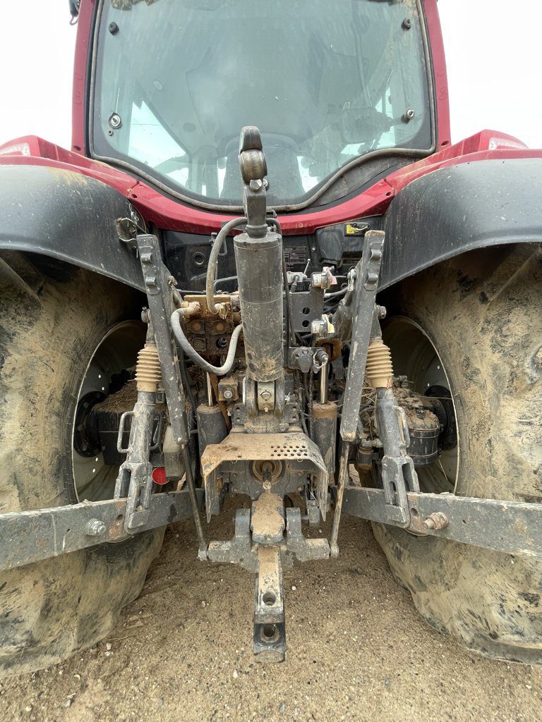 Traktor of the type Valtra N134H, Gebrauchtmaschine in Calmont (Picture 5)