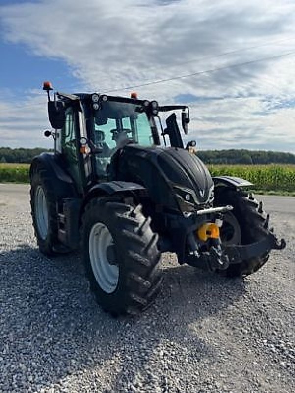 Traktor tipa Valtra N135 DIRECT, Gebrauchtmaschine u Muespach (Slika 3)