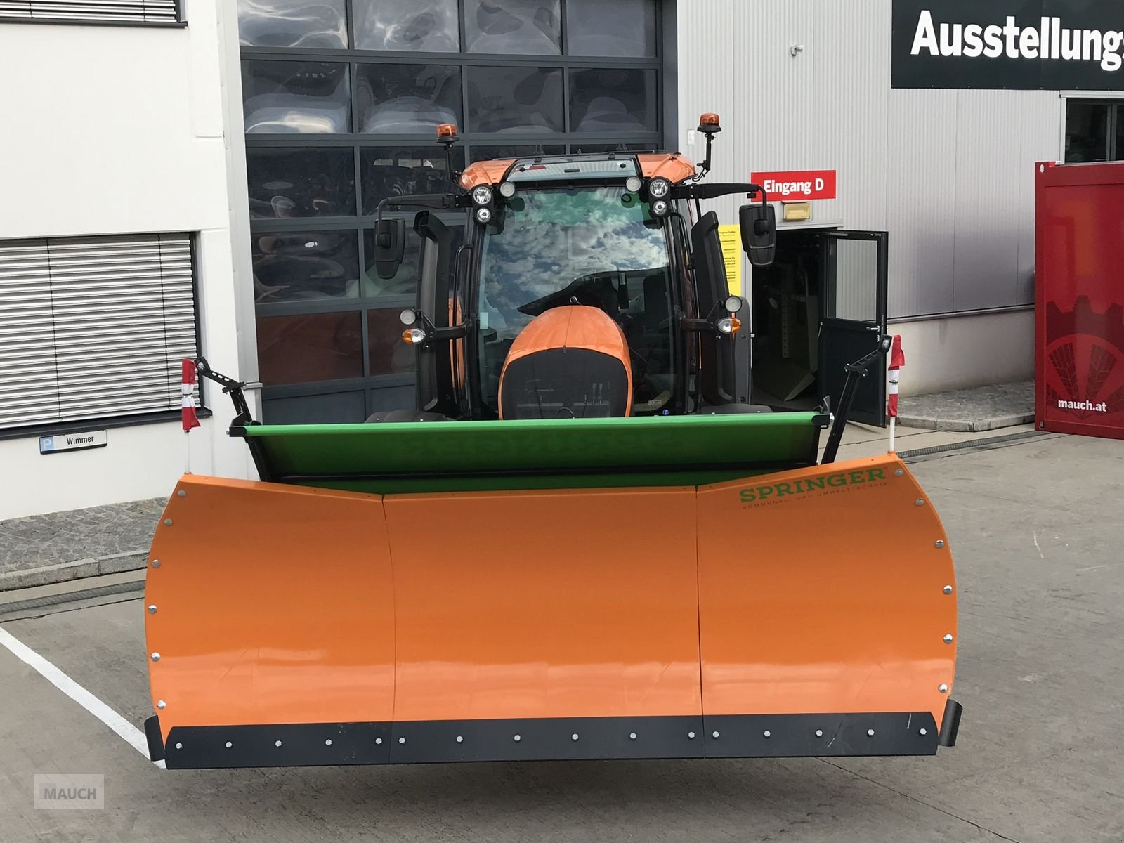 Traktor of the type Valtra N135 Direct, Neumaschine in Burgkirchen (Picture 8)