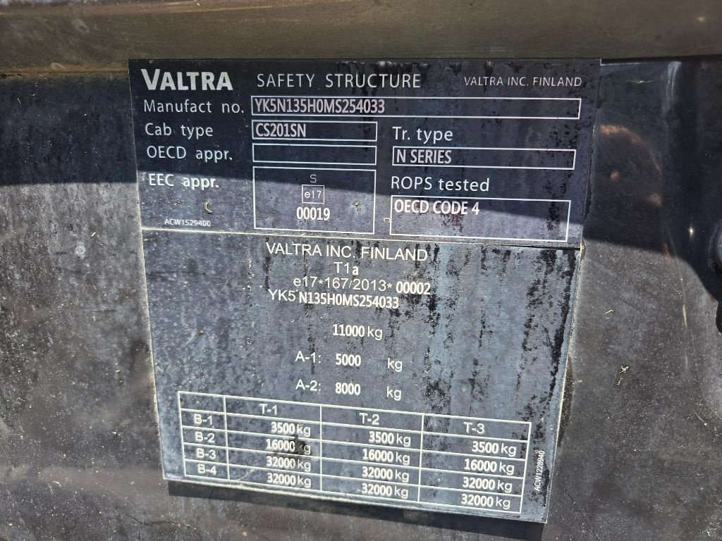 Traktor typu Valtra N135, Gebrauchtmaschine v HAMBYE (Obrázek 2)