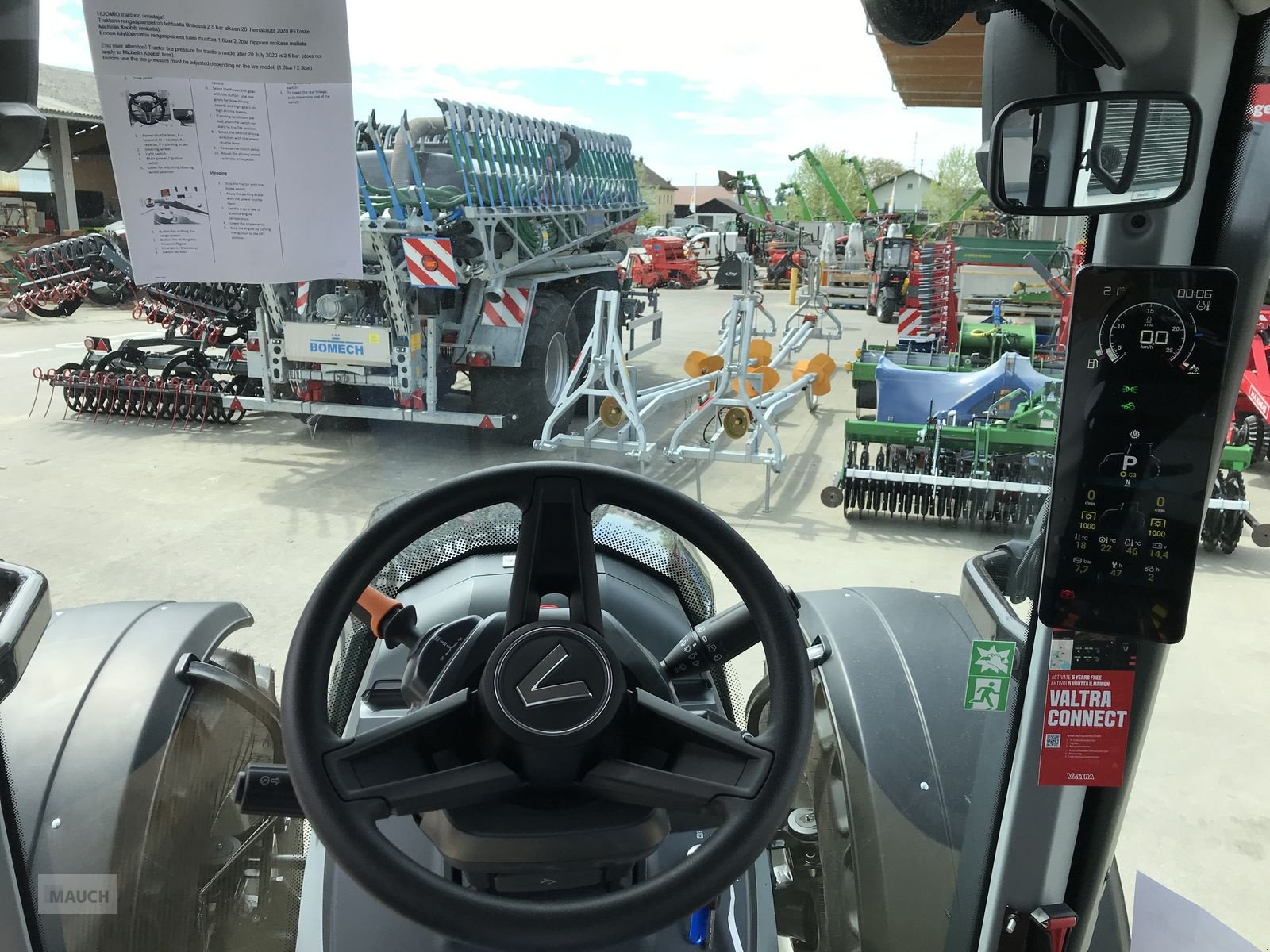 Traktor типа Valtra N135, Neumaschine в Burgkirchen (Фотография 15)