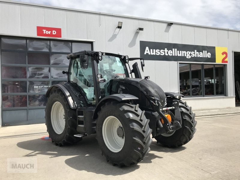 Traktor типа Valtra N135, Neumaschine в Burgkirchen