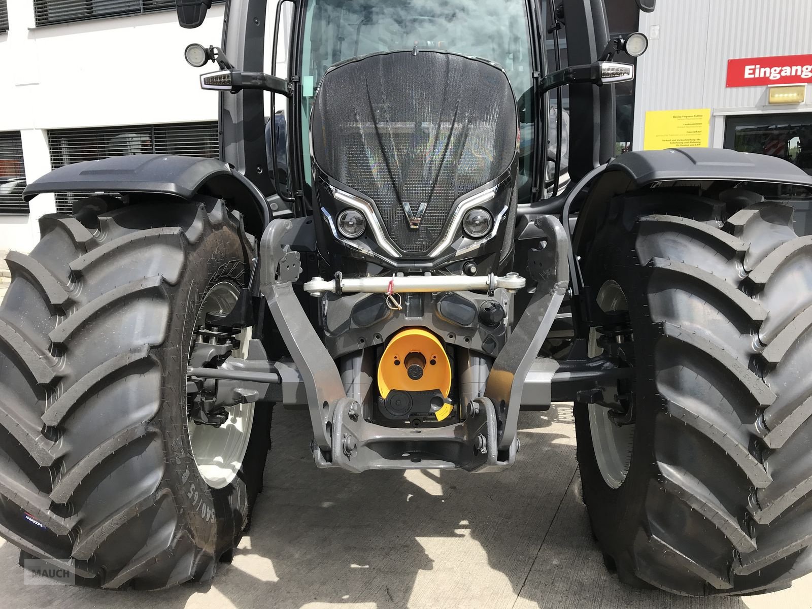 Traktor типа Valtra N135, Neumaschine в Burgkirchen (Фотография 10)