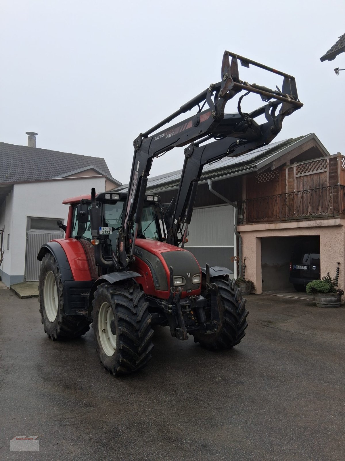 Traktor от тип Valtra N142 D, Gebrauchtmaschine в Schwandorf (Снимка 2)