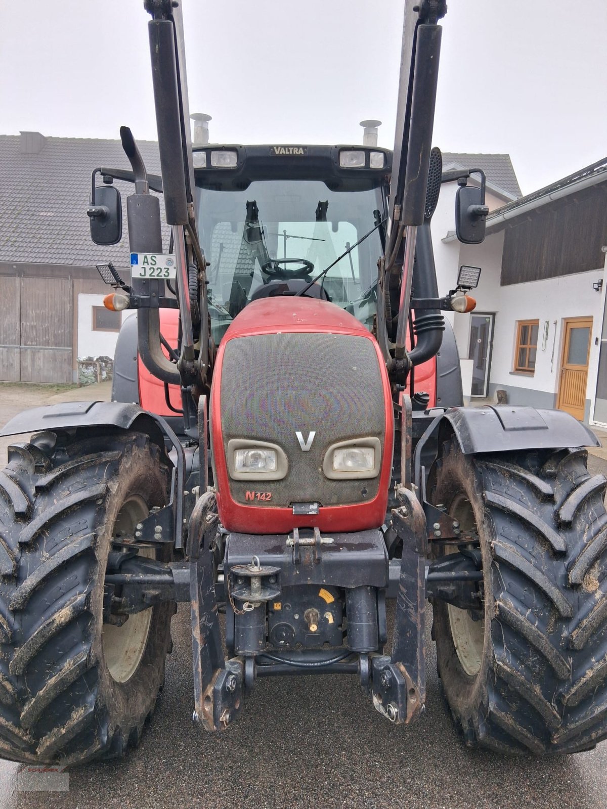 Traktor от тип Valtra N142 D, Gebrauchtmaschine в Schwandorf (Снимка 7)