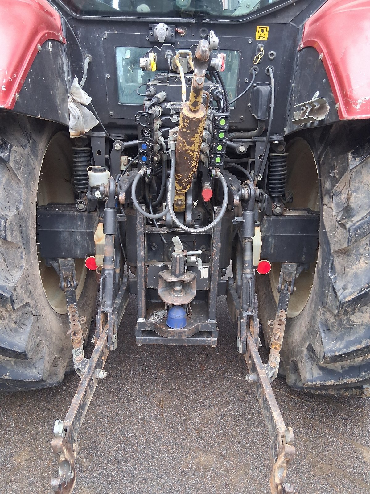 Traktor типа Valtra N142 D, Gebrauchtmaschine в Ebermannsdorf (Фотография 3)