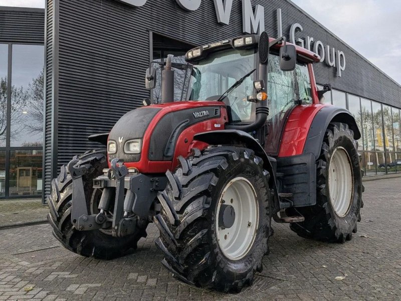 Traktor vrste Valtra N142 N142, Gebrauchtmaschine v Groningen (Slika 1)