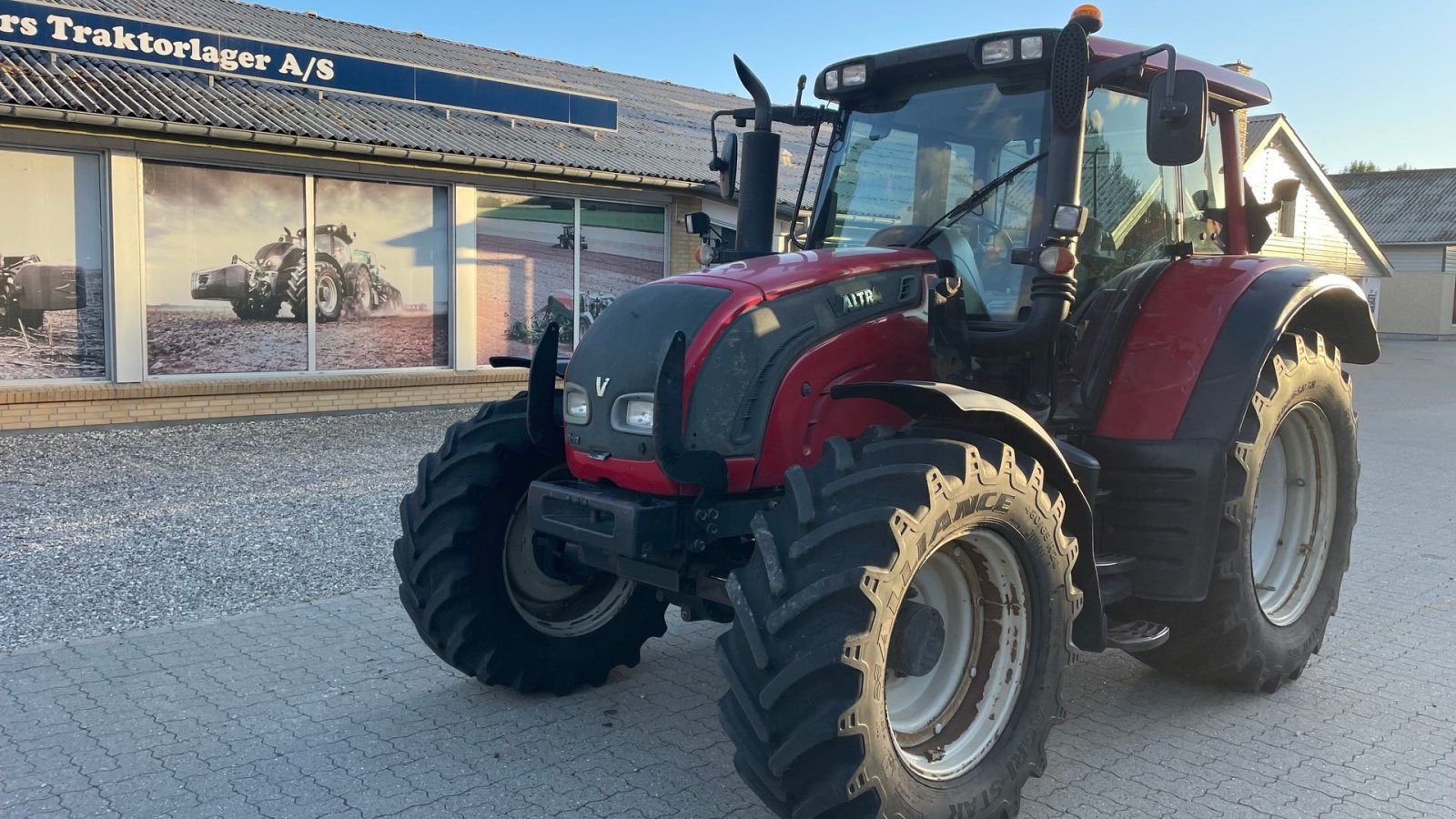 Traktor van het type Valtra N142 Versu, Gebrauchtmaschine in Nimtofte (Foto 2)