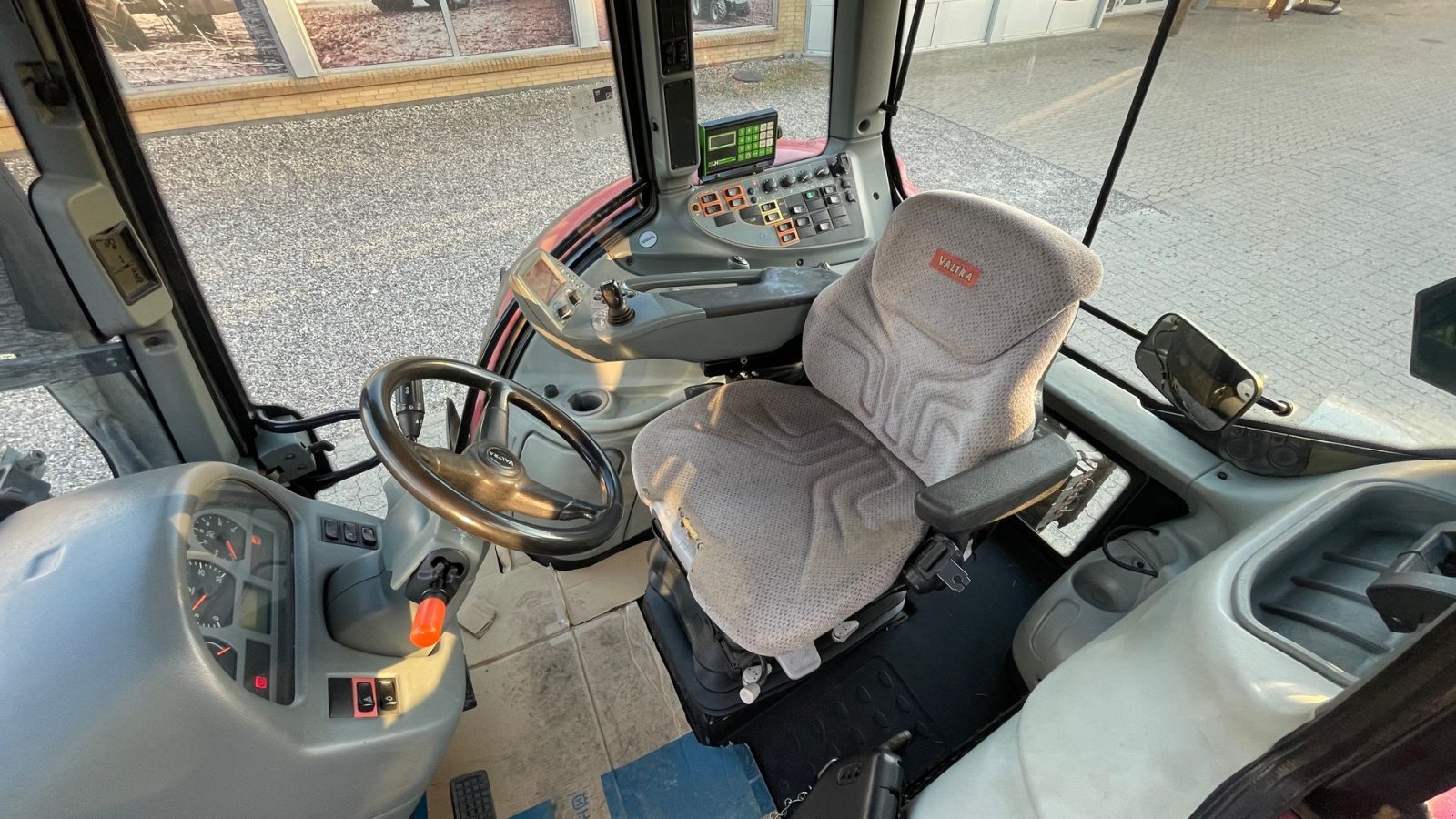 Traktor van het type Valtra N142 Versu, Gebrauchtmaschine in Nimtofte (Foto 9)