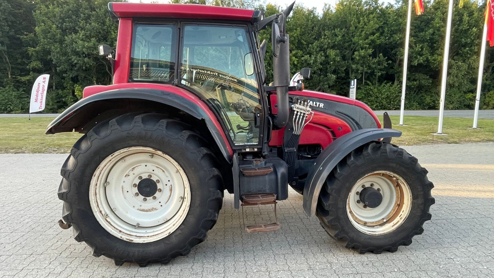 Traktor van het type Valtra N142 Versu, Gebrauchtmaschine in Nimtofte (Foto 7)