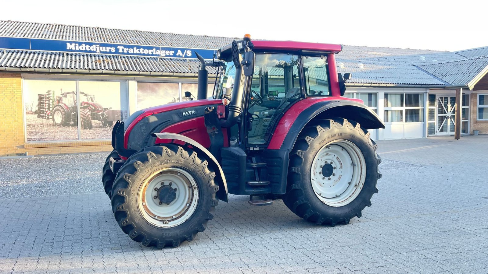 Traktor van het type Valtra N142 Versu, Gebrauchtmaschine in Nimtofte (Foto 1)