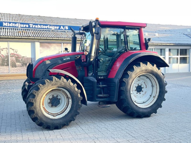 Traktor vrste Valtra N142 Versu, Gebrauchtmaschine v Nimtofte (Slika 1)