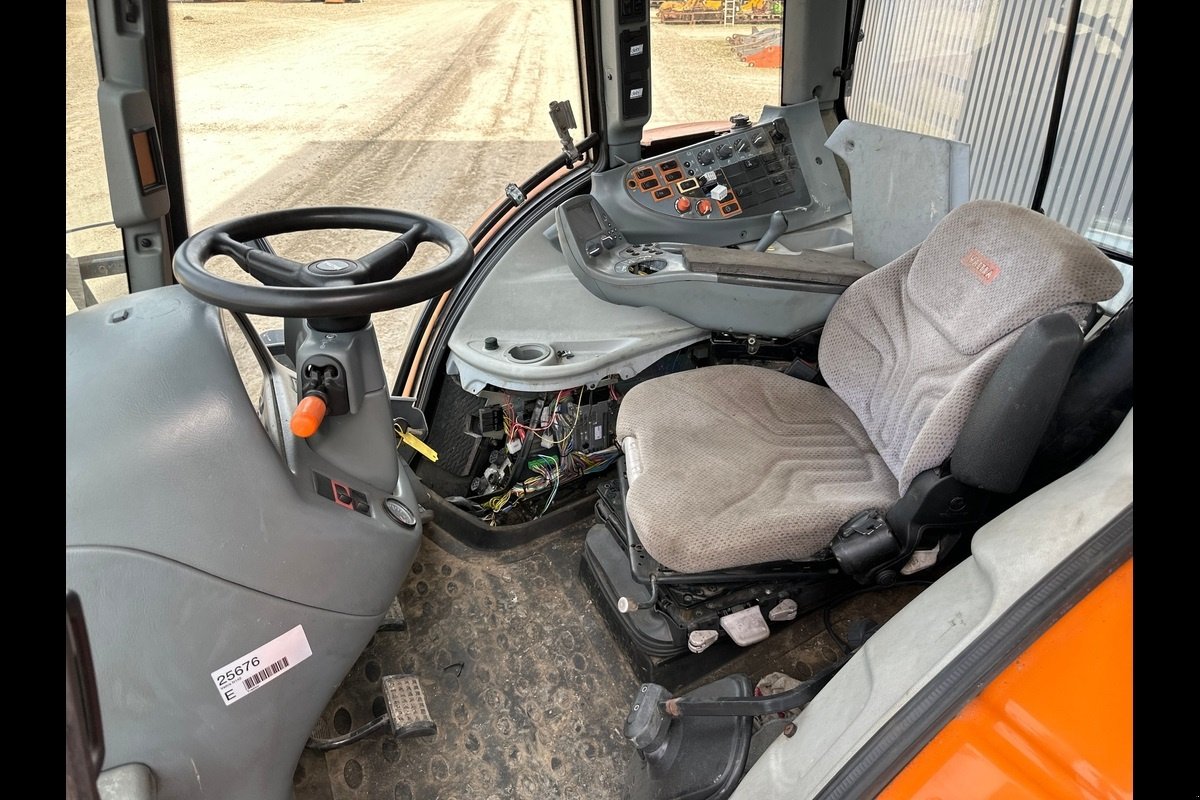 Traktor del tipo Valtra N142, Gebrauchtmaschine In Viborg (Immagine 12)