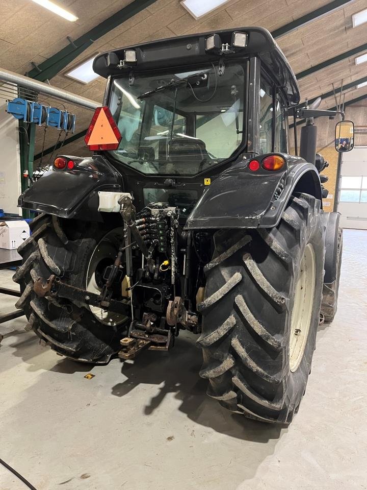 Traktor del tipo Valtra N142V, Gebrauchtmaschine en Ringkøbing (Imagen 3)