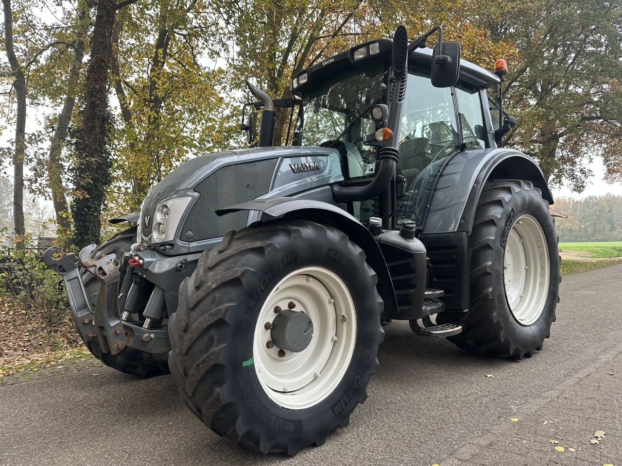 Traktor typu Valtra N143, Gebrauchtmaschine v Rossum (Obrázek 1)