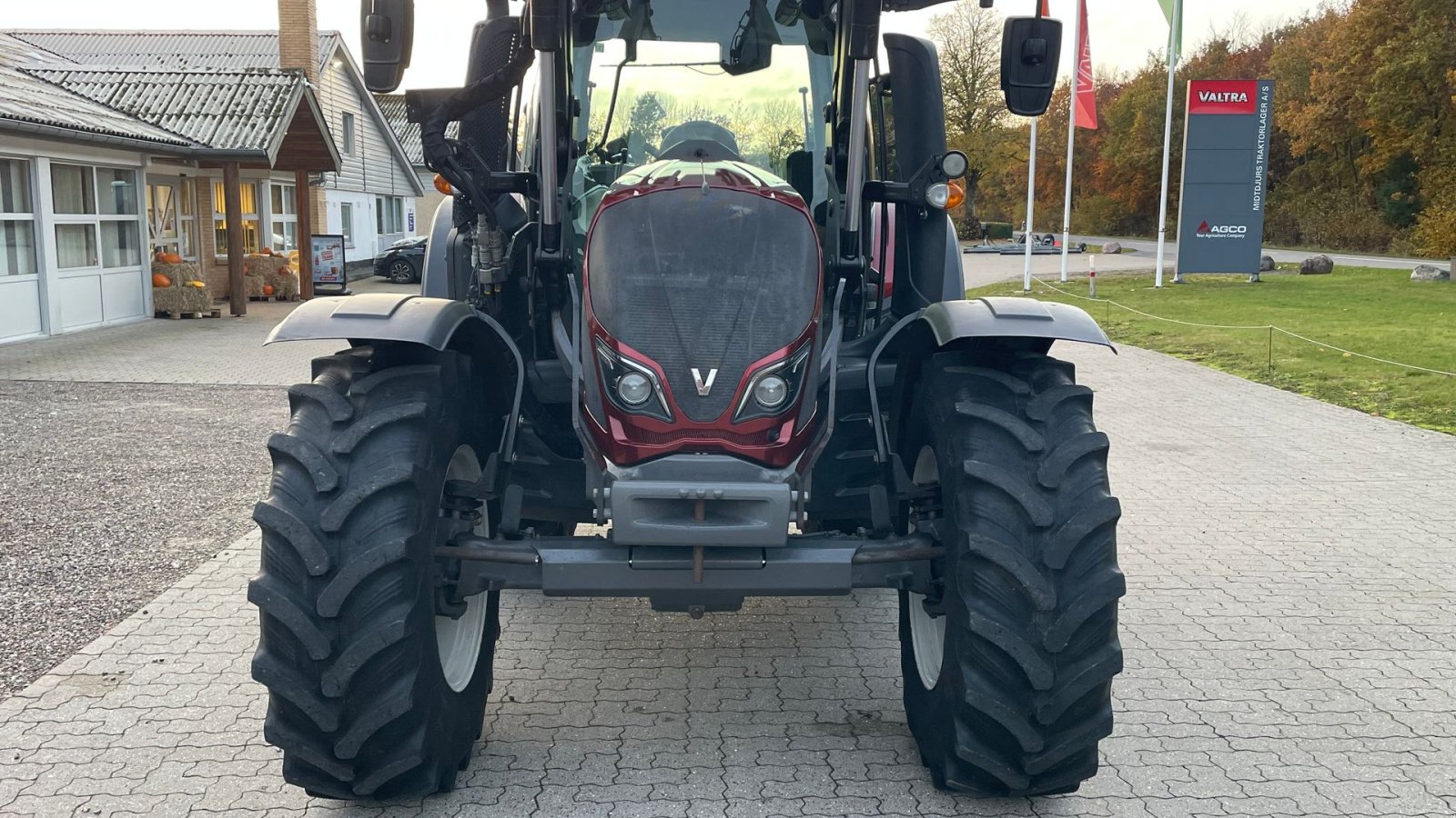 Traktor des Typs Valtra N154 Aktiv, Gebrauchtmaschine in Nimtofte (Bild 11)