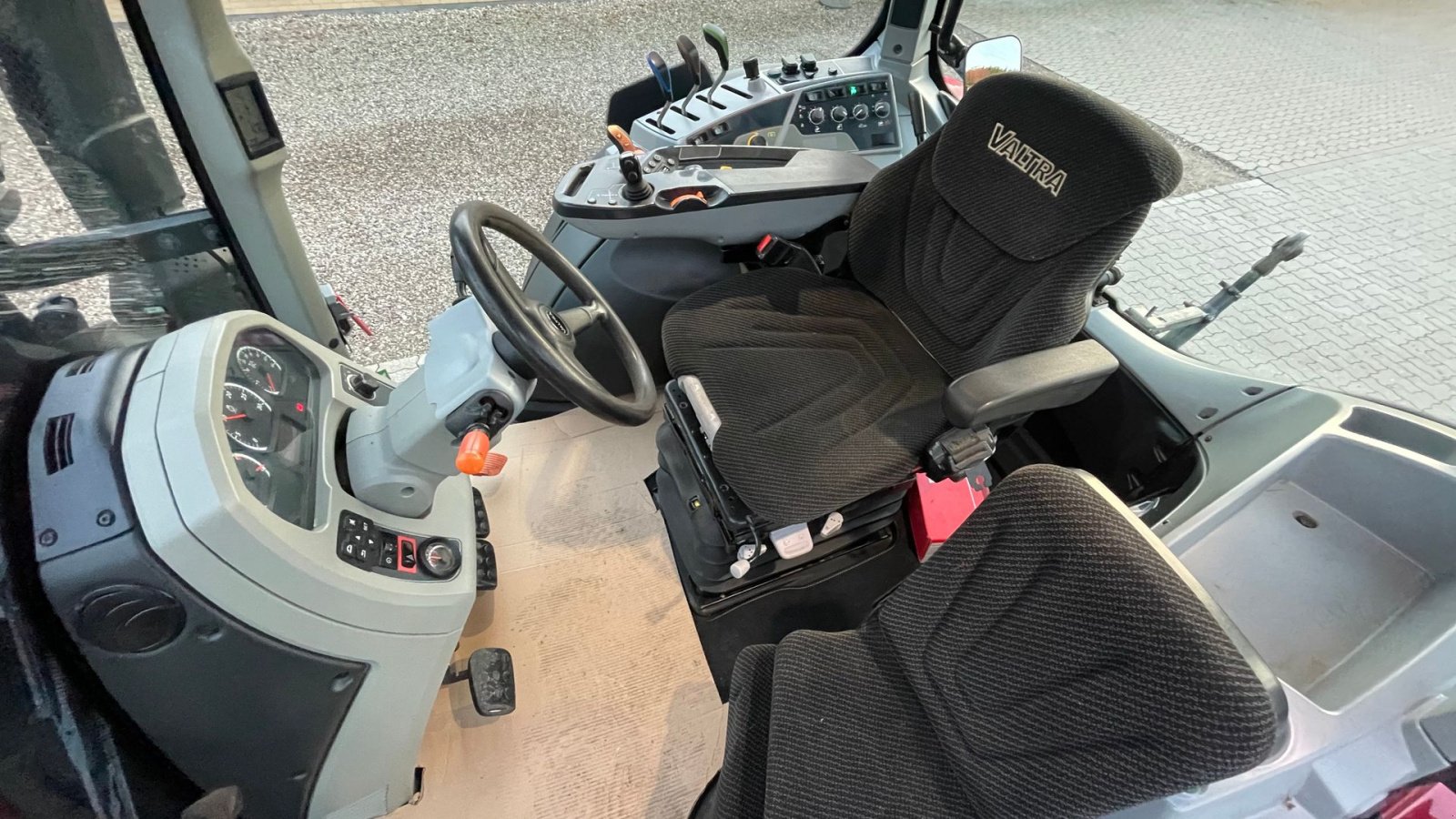 Traktor des Typs Valtra N154 Aktiv, Gebrauchtmaschine in Nimtofte (Bild 13)