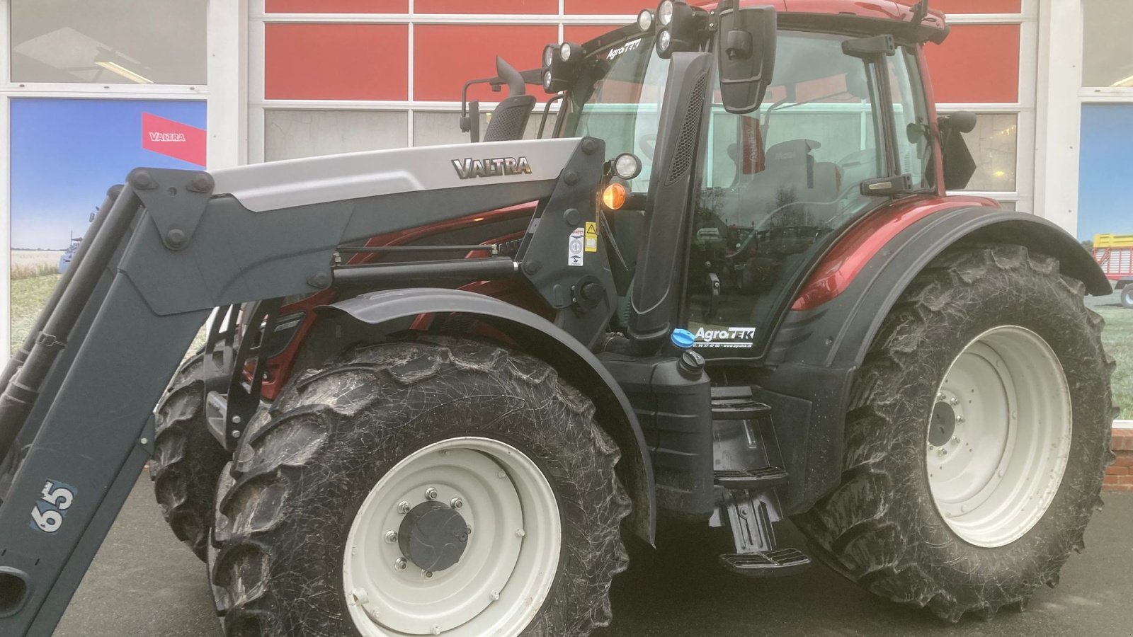 Traktor типа Valtra N154 E Active, Gebrauchtmaschine в Hobro (Фотография 8)