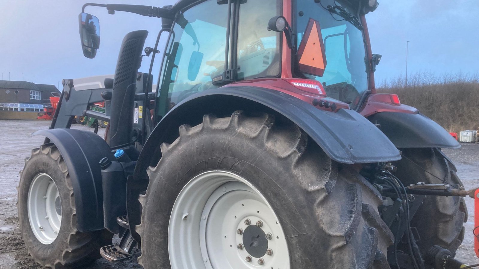 Traktor des Typs Valtra N154 E Active, Gebrauchtmaschine in Hobro (Bild 1)