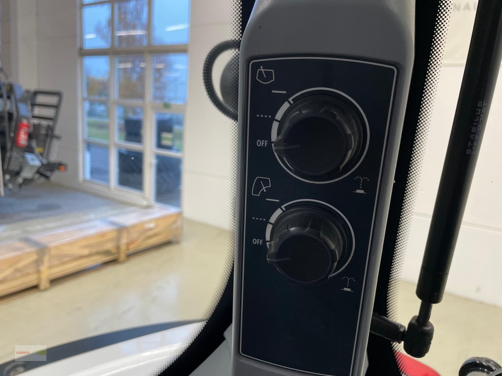 Traktor van het type Valtra N154, Gebrauchtmaschine in Langenau (Foto 12)