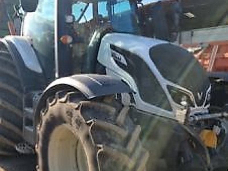 Traktor от тип Valtra N154D, Gebrauchtmaschine в Monferran-Savès (Снимка 1)