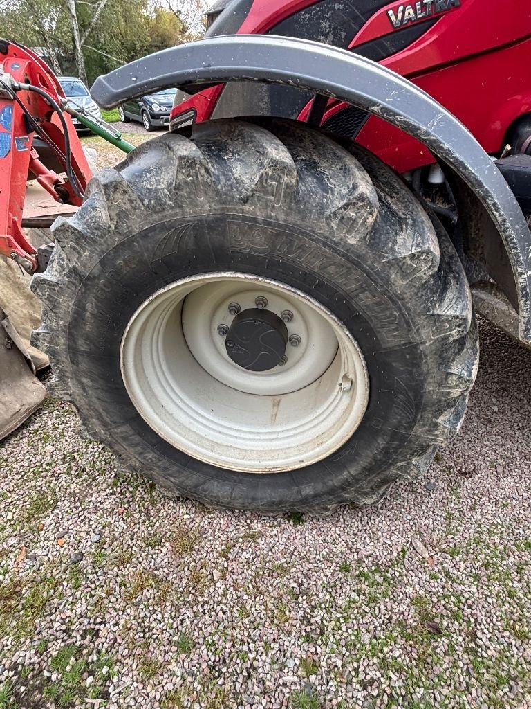 Traktor типа Valtra N154eD, Gebrauchtmaschine в MONTAUBAN DE BRETAGNE (Фотография 8)