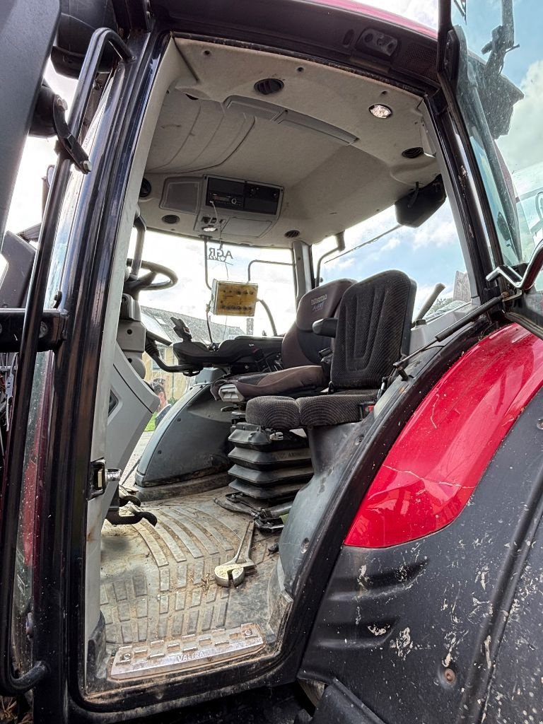 Traktor типа Valtra N154eD, Gebrauchtmaschine в MONTAUBAN DE BRETAGNE (Фотография 3)