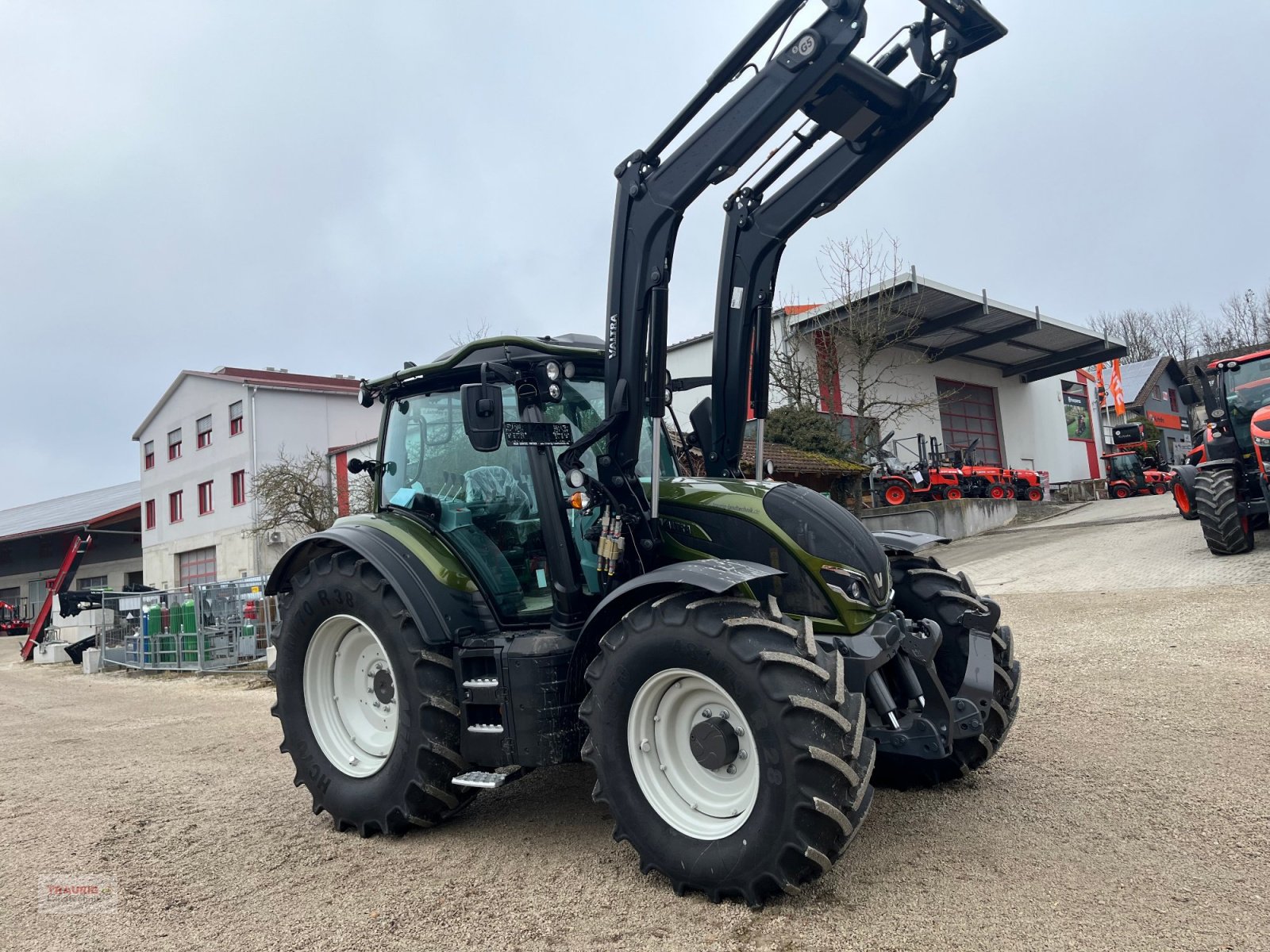 Traktor typu Valtra N155 Aktiv Forst mit FL, Neumaschine v Mainburg/Wambach (Obrázek 1)