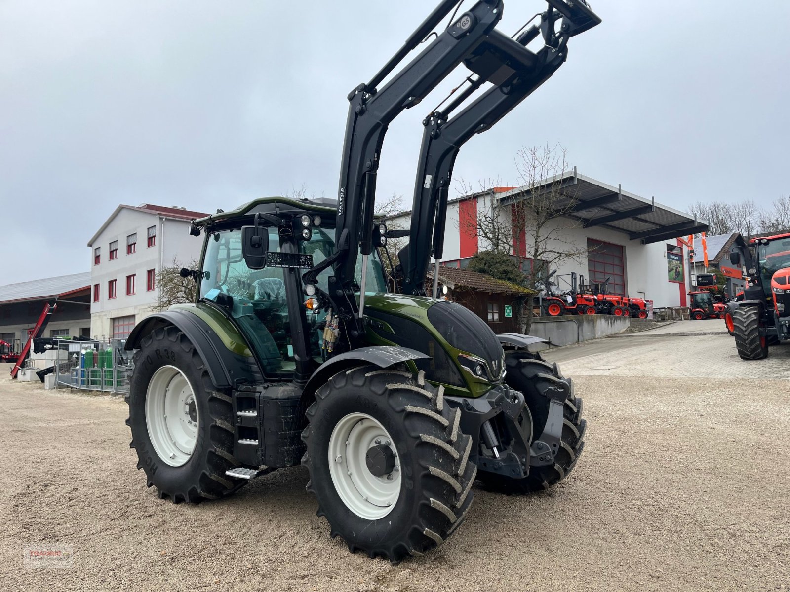 Traktor typu Valtra N155 Aktiv Forst mit FL, Neumaschine v Mainburg/Wambach (Obrázek 4)