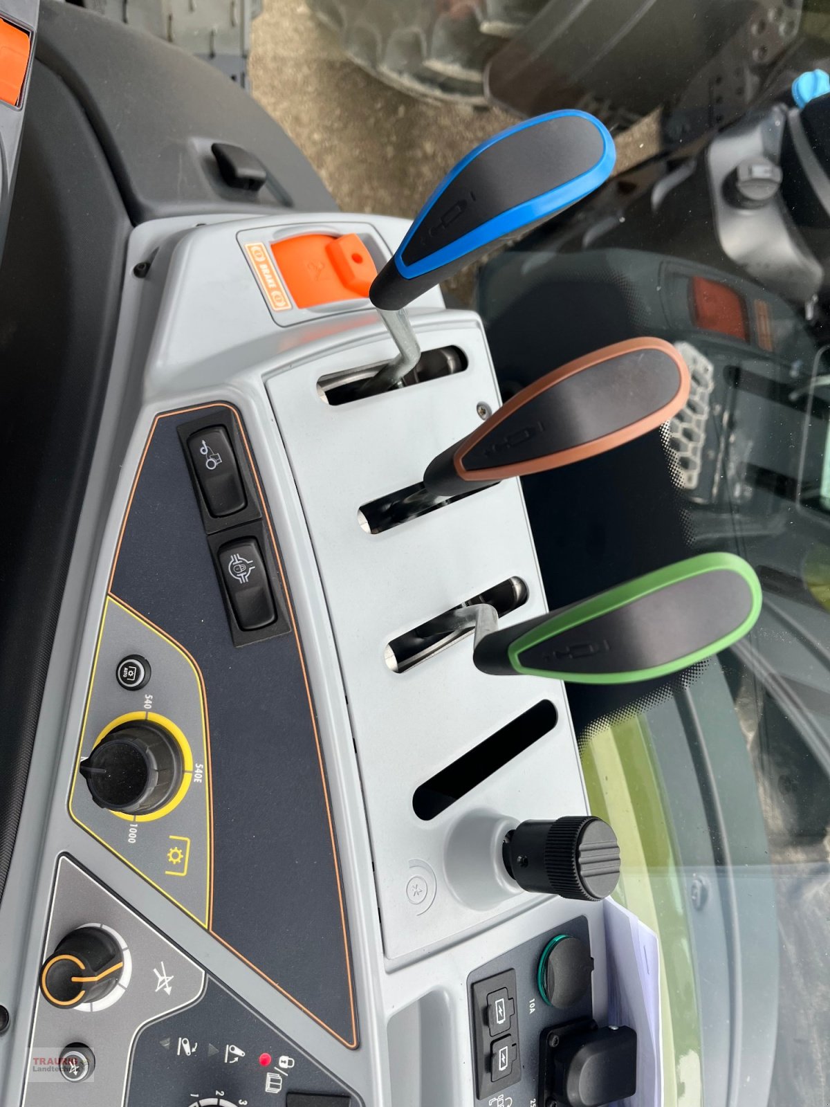 Traktor typu Valtra N155 Aktiv Forst mit FL, Neumaschine v Mainburg/Wambach (Obrázek 5)