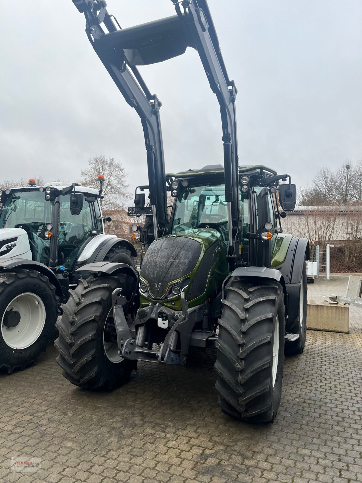 Traktor типа Valtra N155 Aktiv -Forst, Neumaschine в Mainburg/Wambach (Фотография 4)