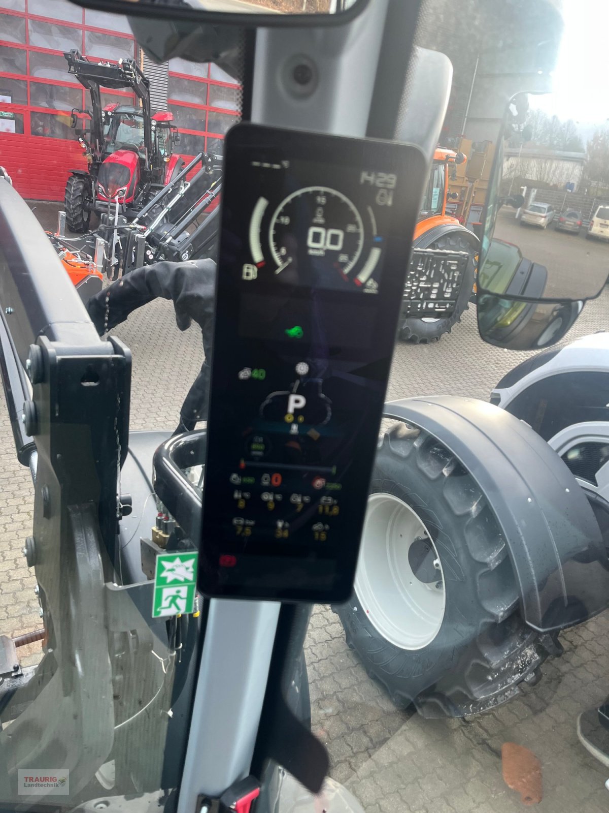 Traktor типа Valtra N155 Aktiv -Forst, Neumaschine в Mainburg/Wambach (Фотография 17)