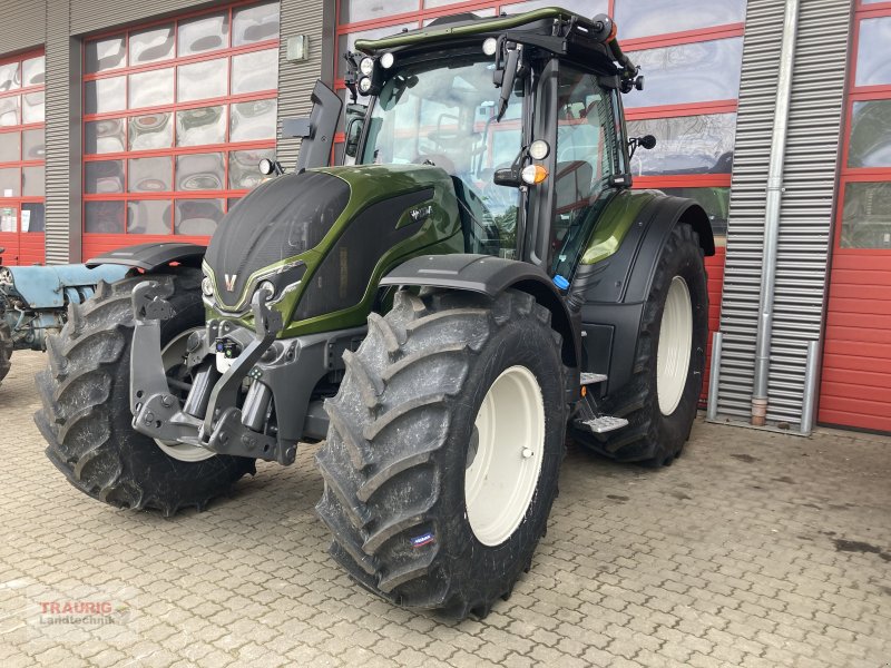 Traktor a típus Valtra N155 D Forst m. Rüfa, Neumaschine ekkor: Mainburg/Wambach