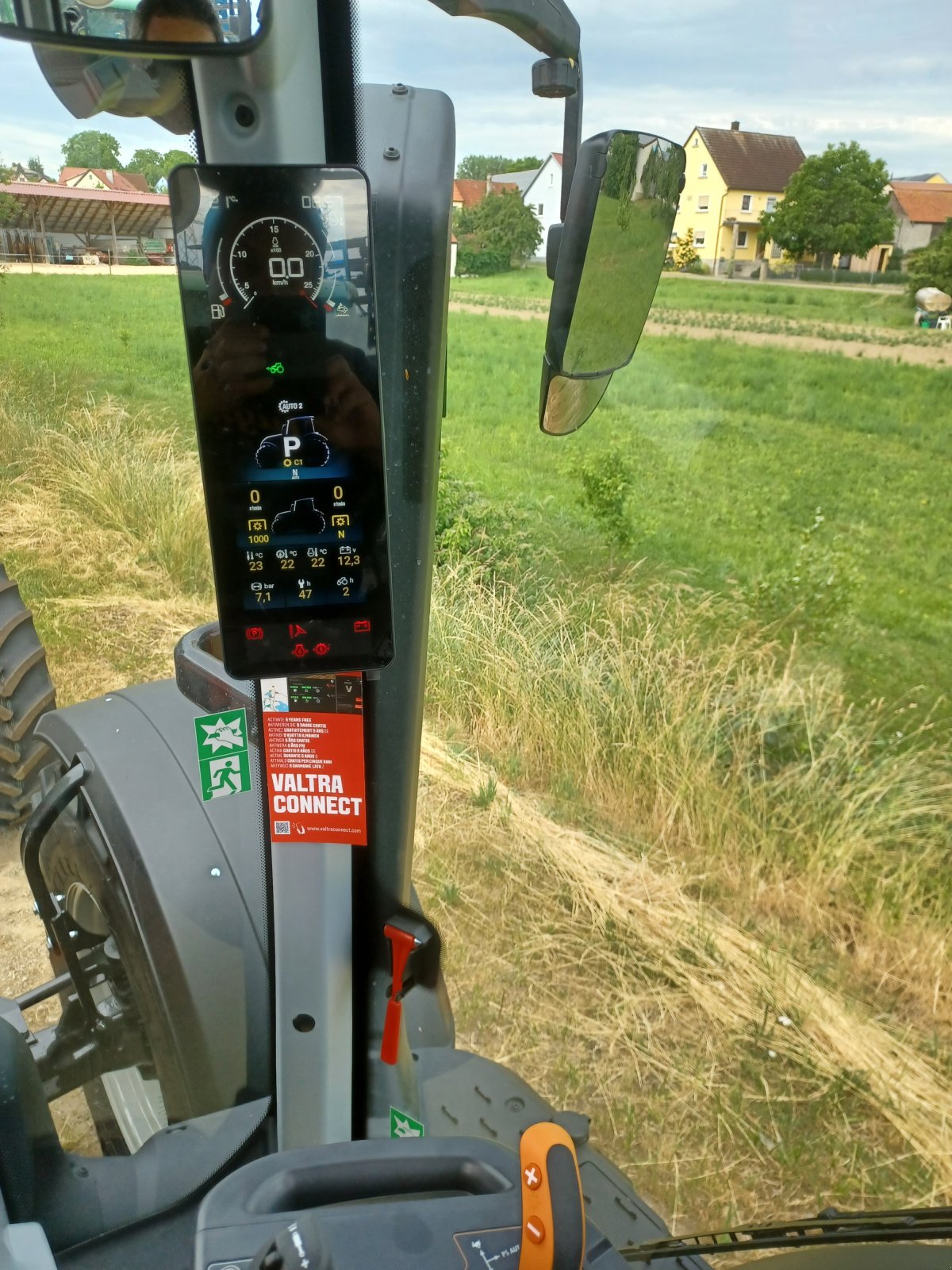 Traktor des Typs Valtra N155 E A, Neumaschine in Uffenheim (Bild 5)