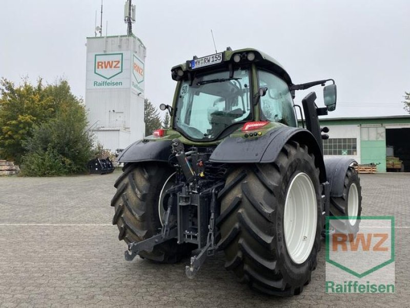 Traktor des Typs Valtra N155 EA Schlepper, Neumaschine in Kruft (Bild 3)