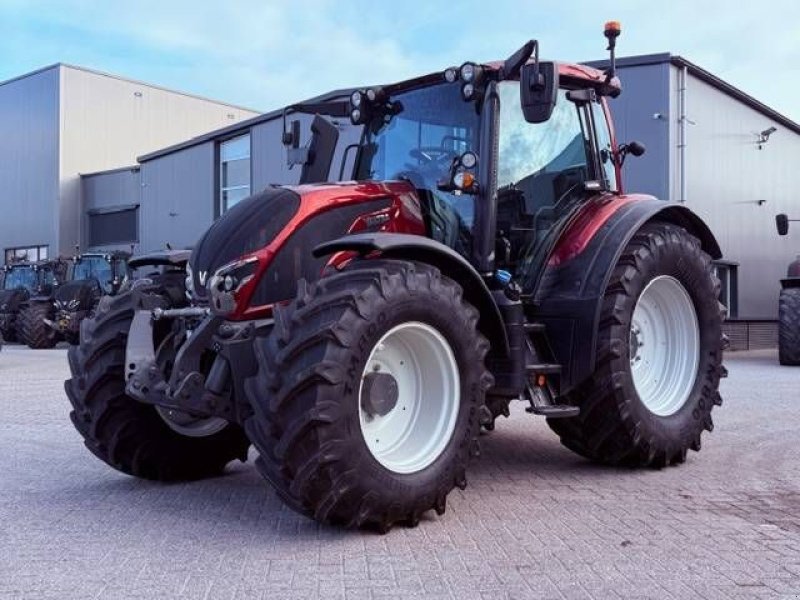 Traktor del tipo Valtra N155 Ecopower Versu Smart Touch, Gebrauchtmaschine en Marknesse (Imagen 1)