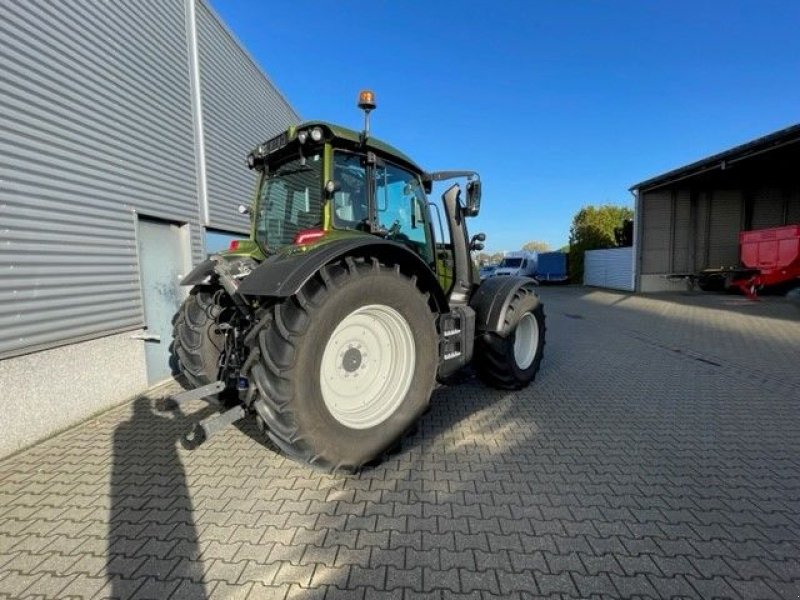 Traktor типа Valtra N155 Versu Smart Touch, Gebrauchtmaschine в Roermond (Фотография 7)