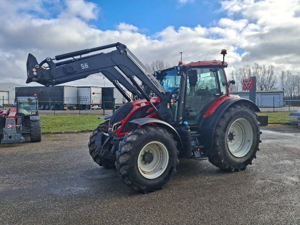 Traktor typu Valtra n155, Gebrauchtmaschine w CHEMAUDIN ET VAUX (Zdjęcie 3)