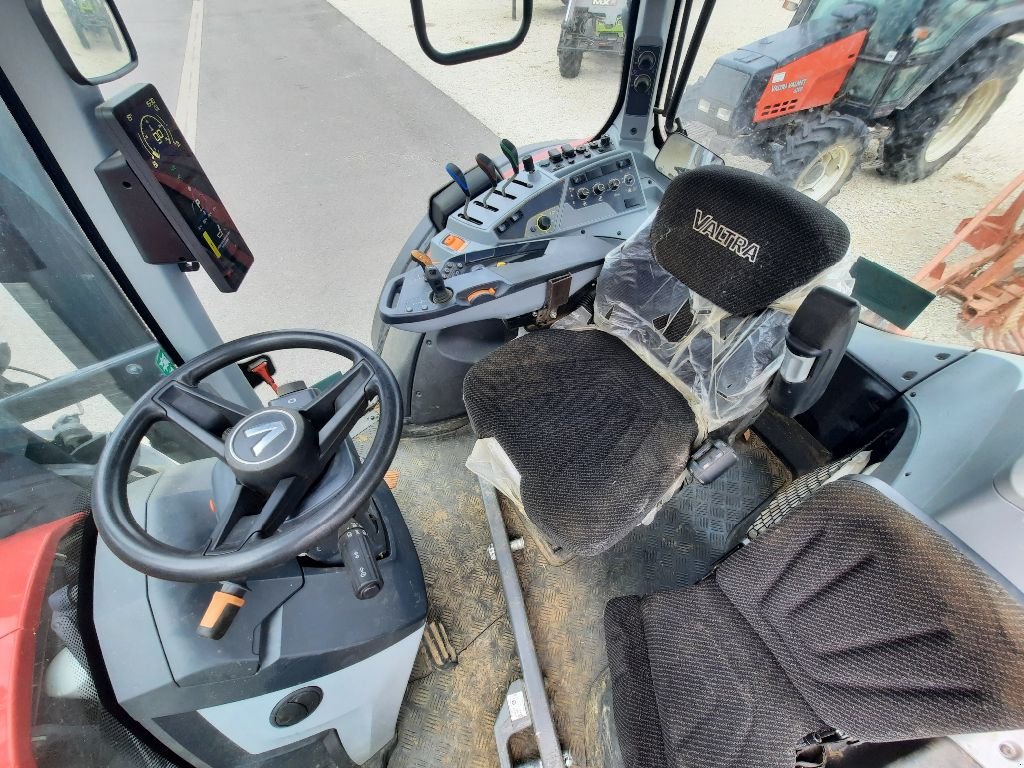 Traktor za tip Valtra n155, Gebrauchtmaschine u CHEMAUDIN ET VAUX (Slika 7)