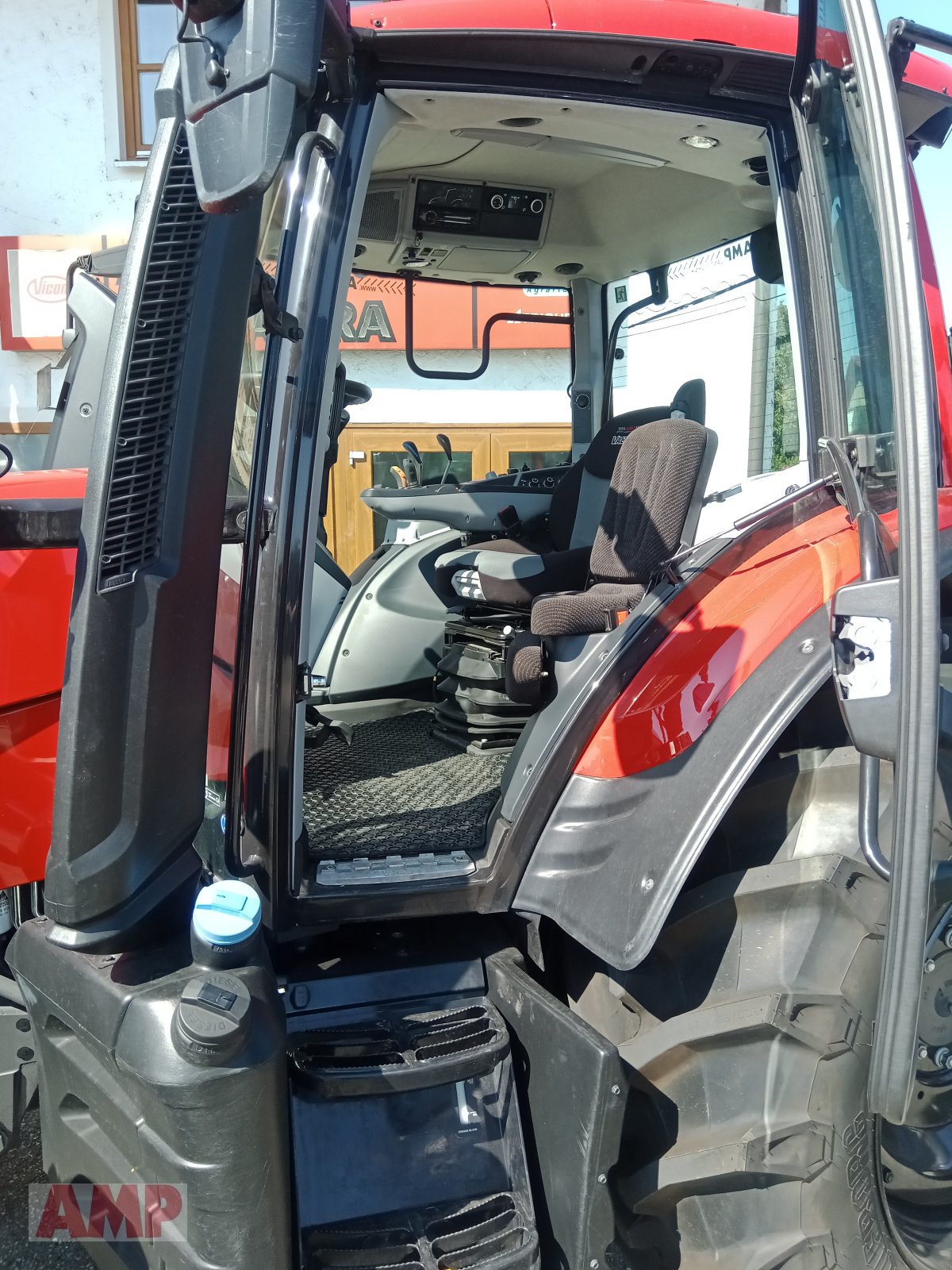 Traktor типа Valtra N155e Active, Gebrauchtmaschine в Teising (Фотография 5)
