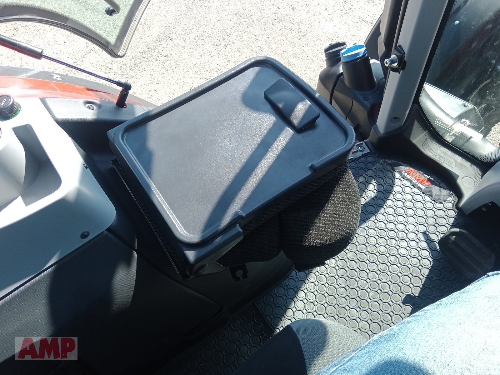 Traktor типа Valtra N155e Active, Gebrauchtmaschine в Teising (Фотография 11)