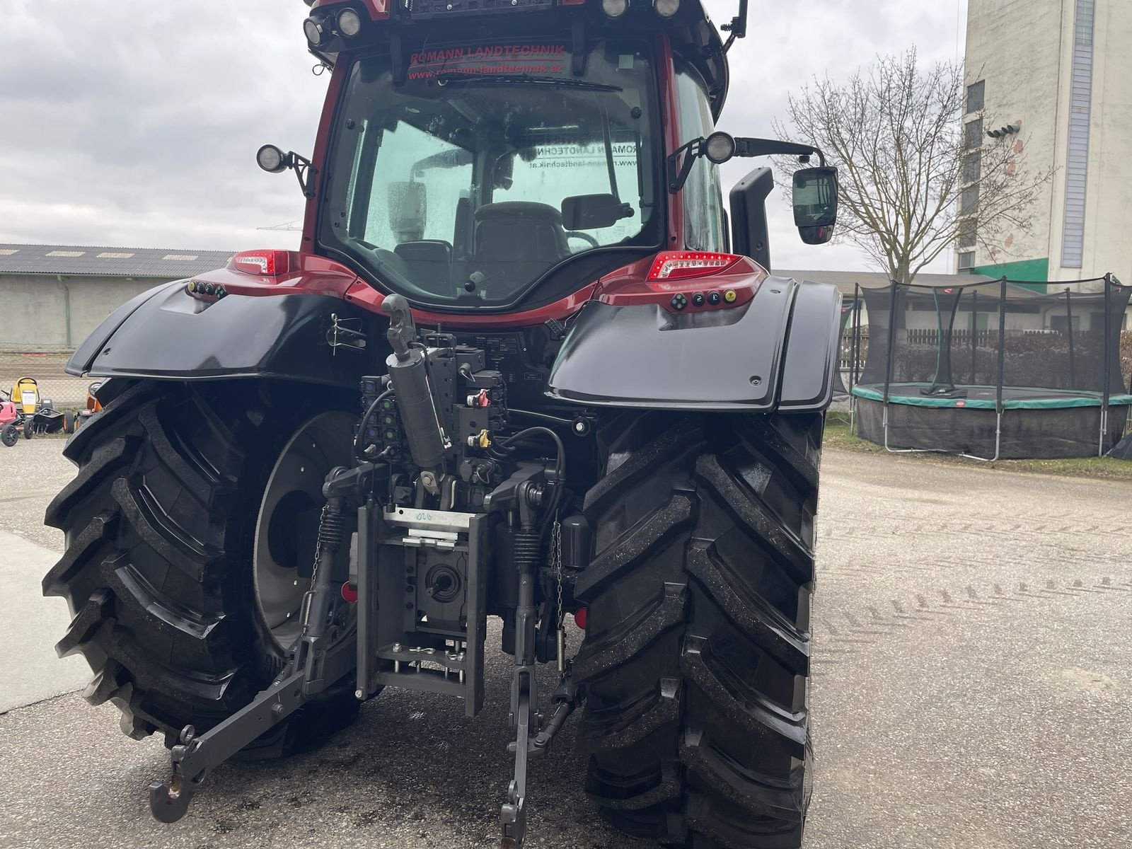 Traktor des Typs Valtra N155e Direct, Mietmaschine in Harmannsdorf-Rückersdorf (Bild 11)