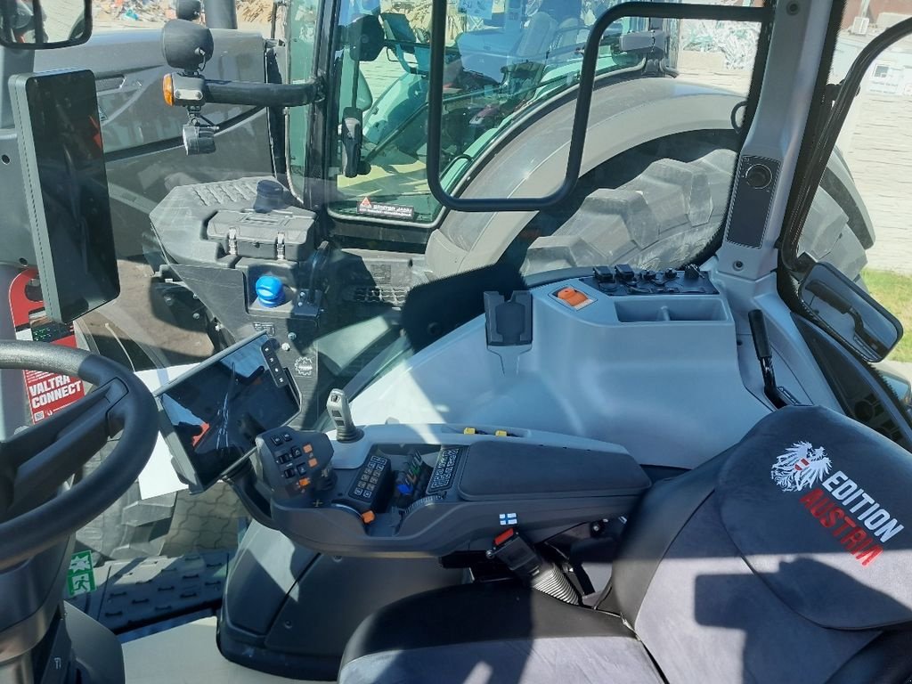 Traktor tipa Valtra N155e ECO, Neumaschine u Kottingneusiedl (Slika 7)
