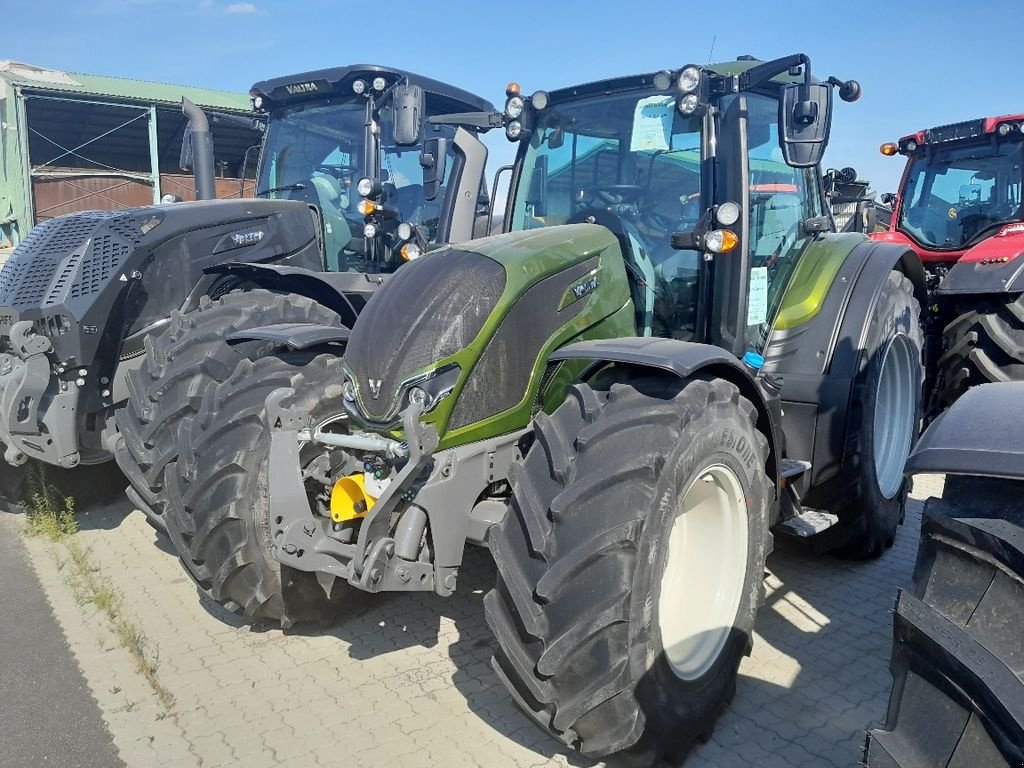 Traktor tipa Valtra N155e ECO, Neumaschine u Kottingneusiedl (Slika 2)
