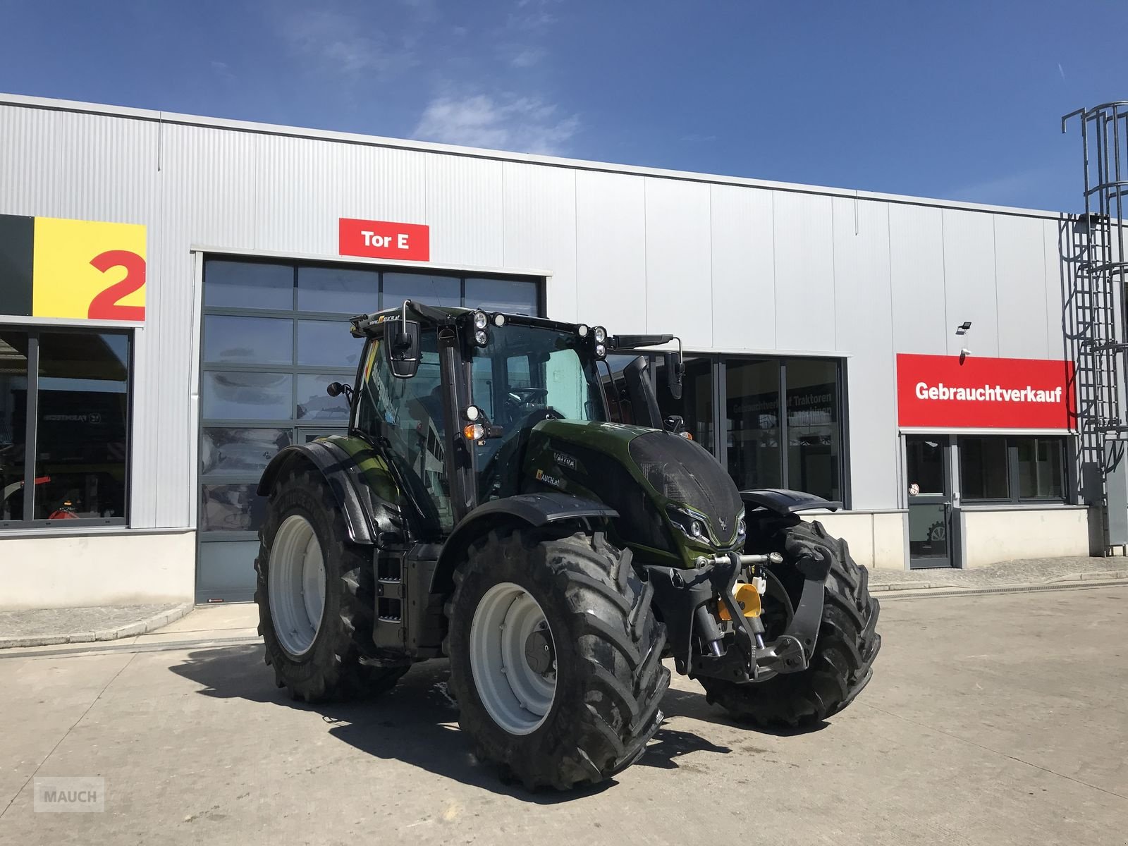 Traktor a típus Valtra N155e, Vorführmaschine ekkor: Burgkirchen (Kép 1)