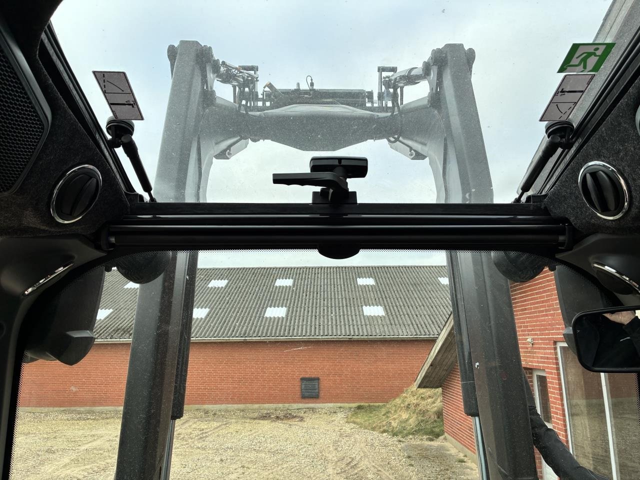 Traktor типа Valtra N155EA 2B1, Gebrauchtmaschine в Ringkøbing (Фотография 5)