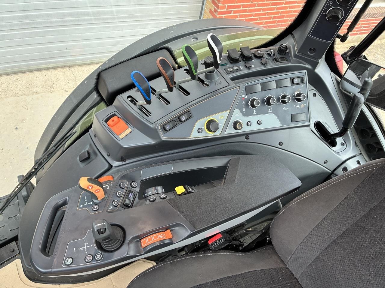 Traktor типа Valtra N155EA 2B1, Gebrauchtmaschine в Ringkøbing (Фотография 12)