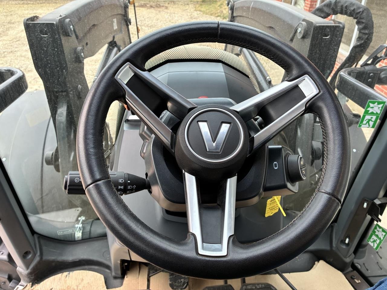 Traktor типа Valtra N155EA 2B1, Gebrauchtmaschine в Ringkøbing (Фотография 10)