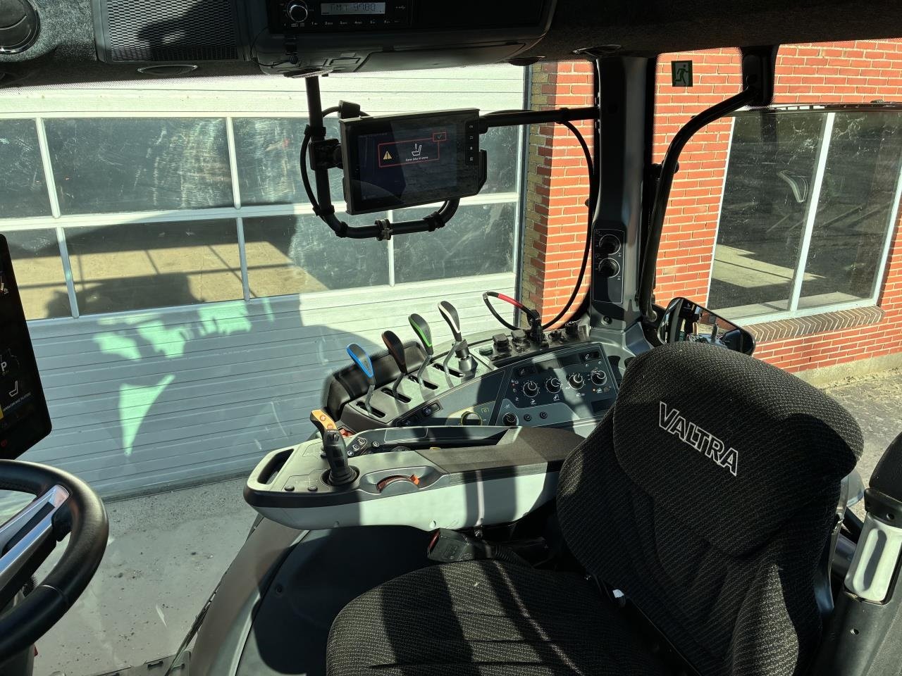 Traktor a típus Valtra N155EA 2B1, Gebrauchtmaschine ekkor: Ringkøbing (Kép 2)