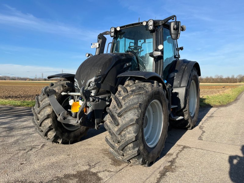 Traktor typu Valtra N155ED, Neumaschine v Karlsruhe